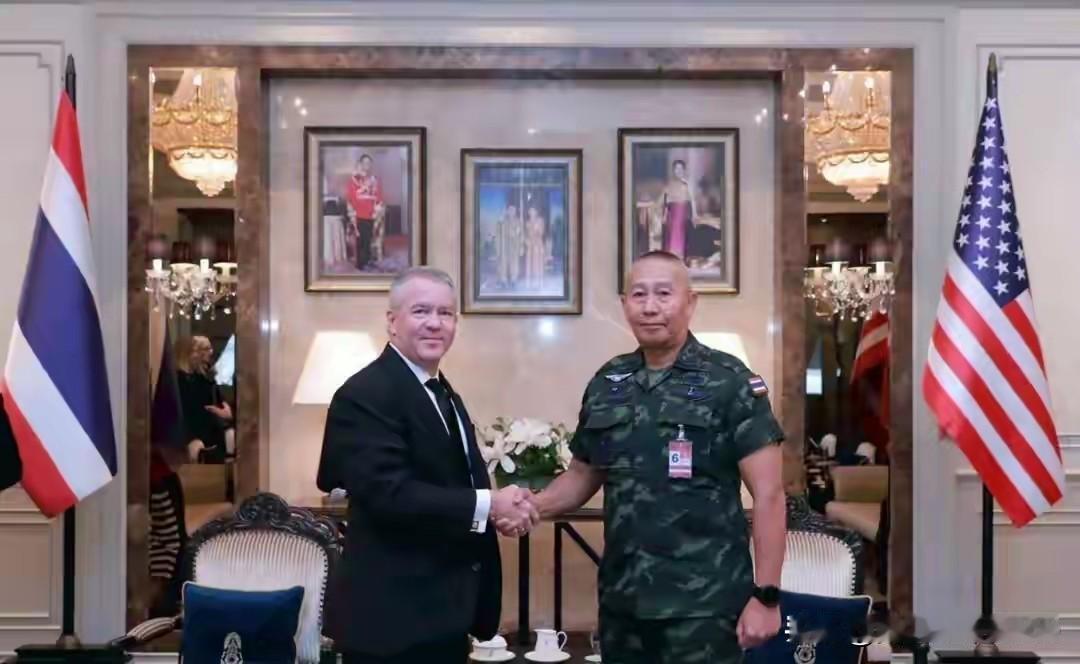 柬埔寨首相洪玛奈可能高兴的太早了。据报道，1月9日，泰国皇家陆军总司令同美国助理