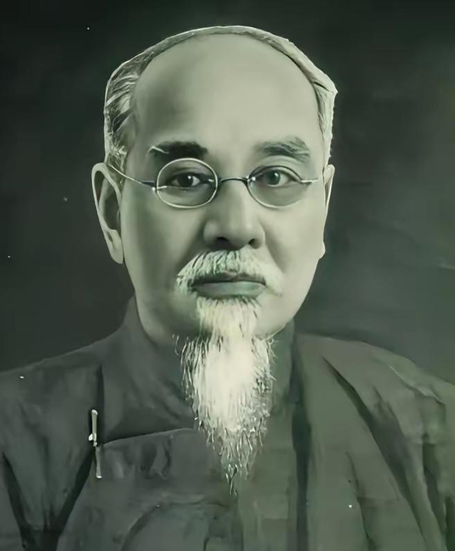 1943年，国民政府主席林森，意外遭遇了一场车祸，不久离开人世，举世震惊。蒋