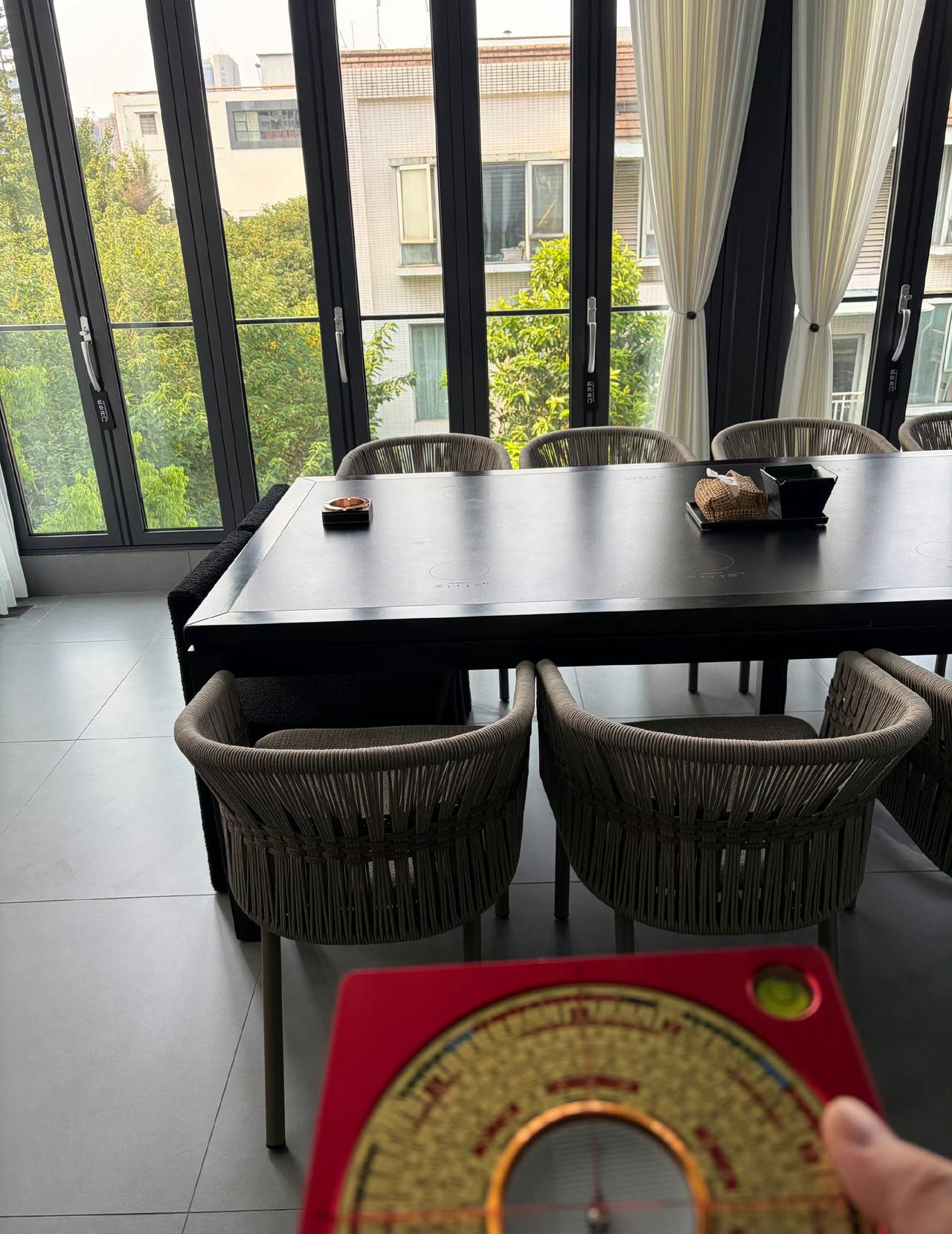 客户别墅风水堪舆，这个客户是懂得生活的，能住别墅的人无论对事业和生活都是很细致很