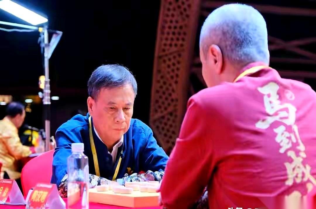 我勒个去！五羊杯这届决赛，简直是过山车！我就想说，76岁的柳大华老爷子，真真是活