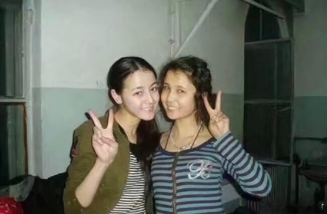 中学时期的热巴