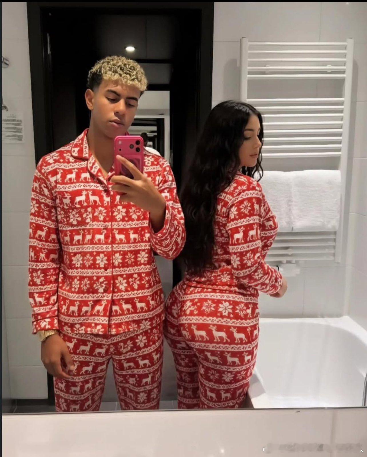 亚马尔的新女友巴萨