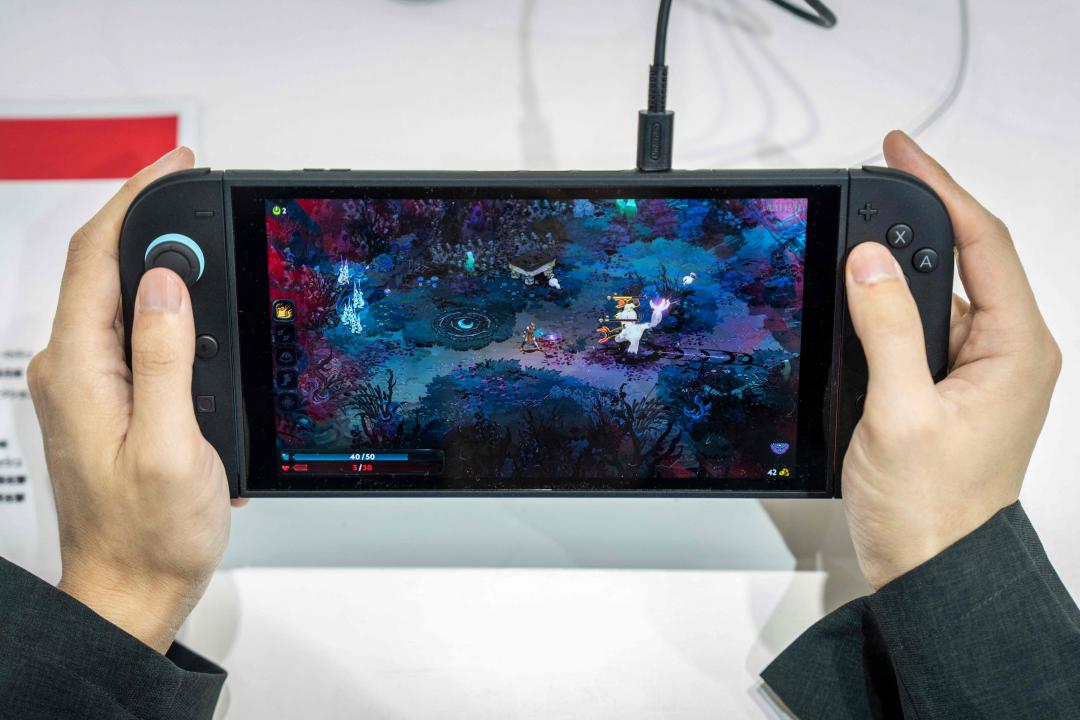 任天堂Switch2自上市以来，最受玩家诟病的莫过于电池续航。实际在掌机模式下