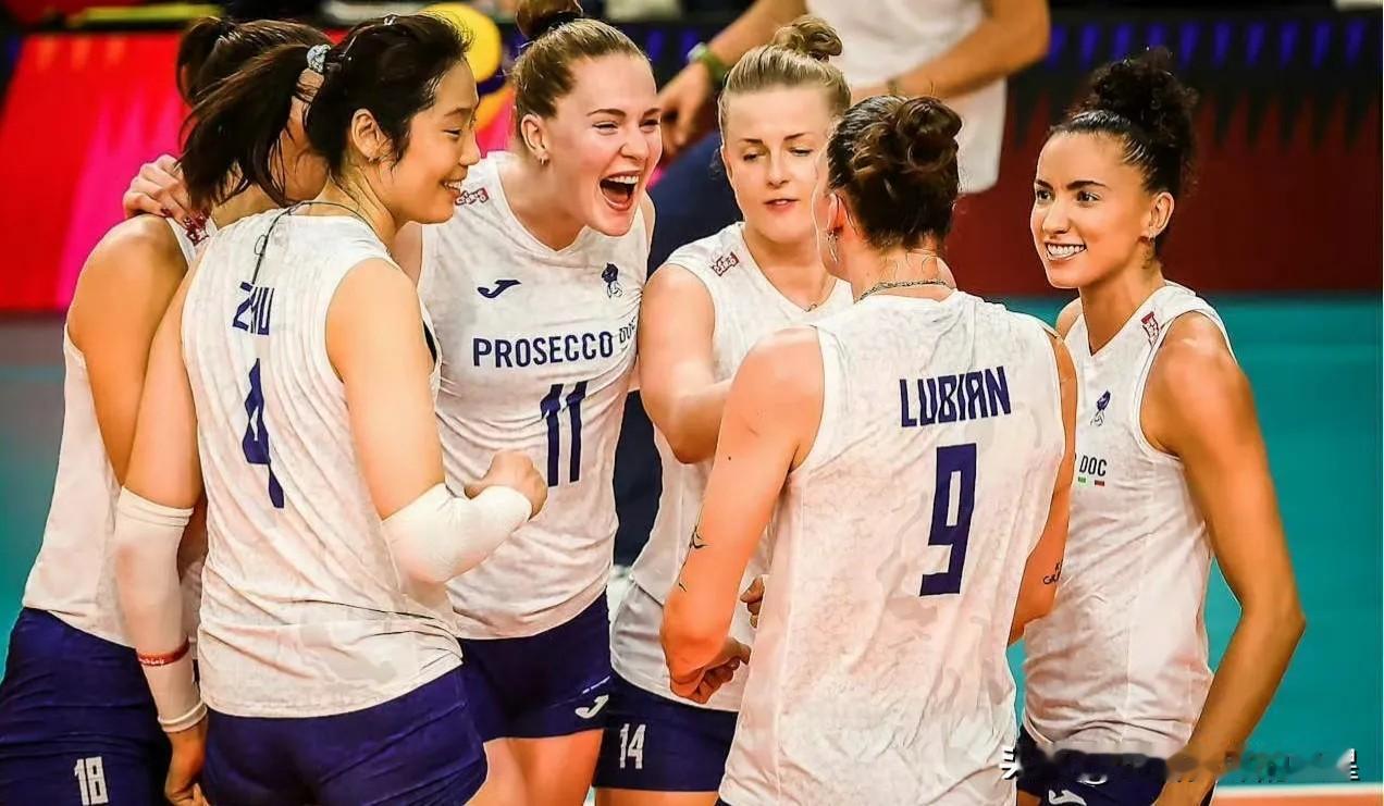 见过排球比赛零失误的吗？朱婷就做到了！最近科内利亚诺世俱杯决赛，朱婷接了整整