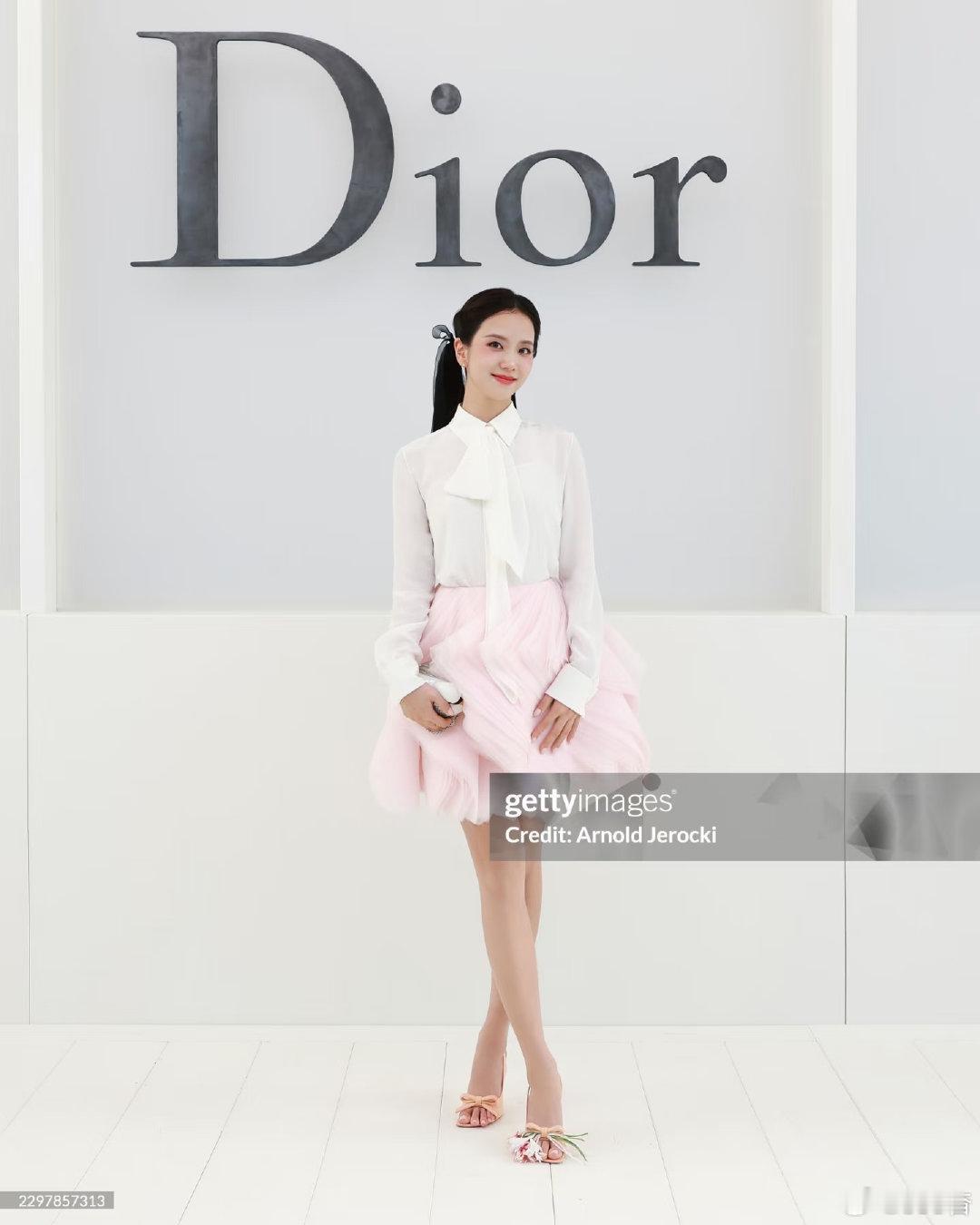 #kimjisoo##金智秀迪奥全球品牌大使#只知道这个#金智秀#很美​