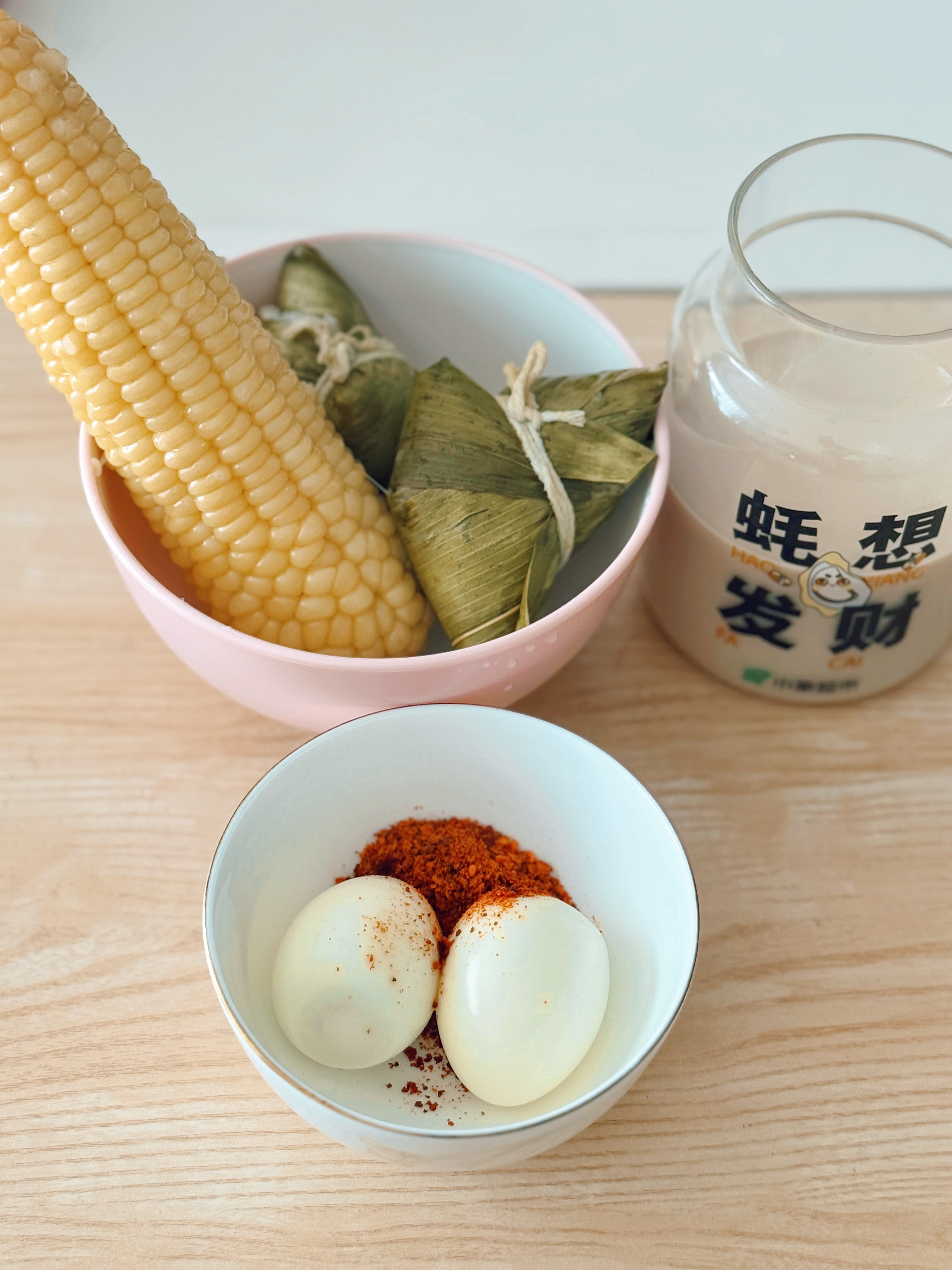 这不巧了嘛，今日早午餐～咖啡+牛奶能抗衰抗炎，还可以降低15%的面部衰老概率家