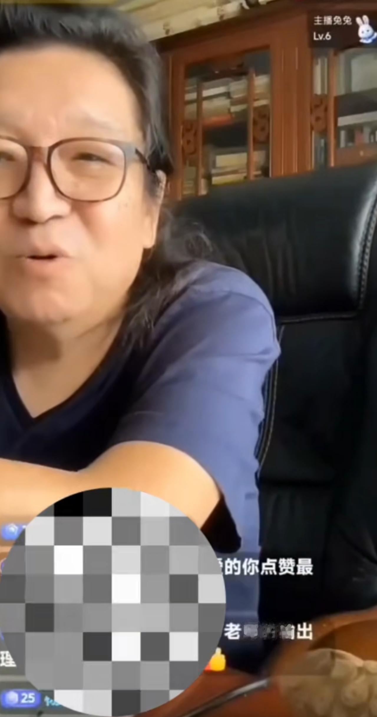 侯耀华的亲师弟阿丁直播聊八卦，讲了侯耀华和亲侄子侯震彻底断交的真正原因，根源还是