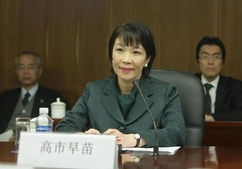 果不其然！中日关系紧张！会不会打起来？两种观点吵翻了，真相其实很明确最