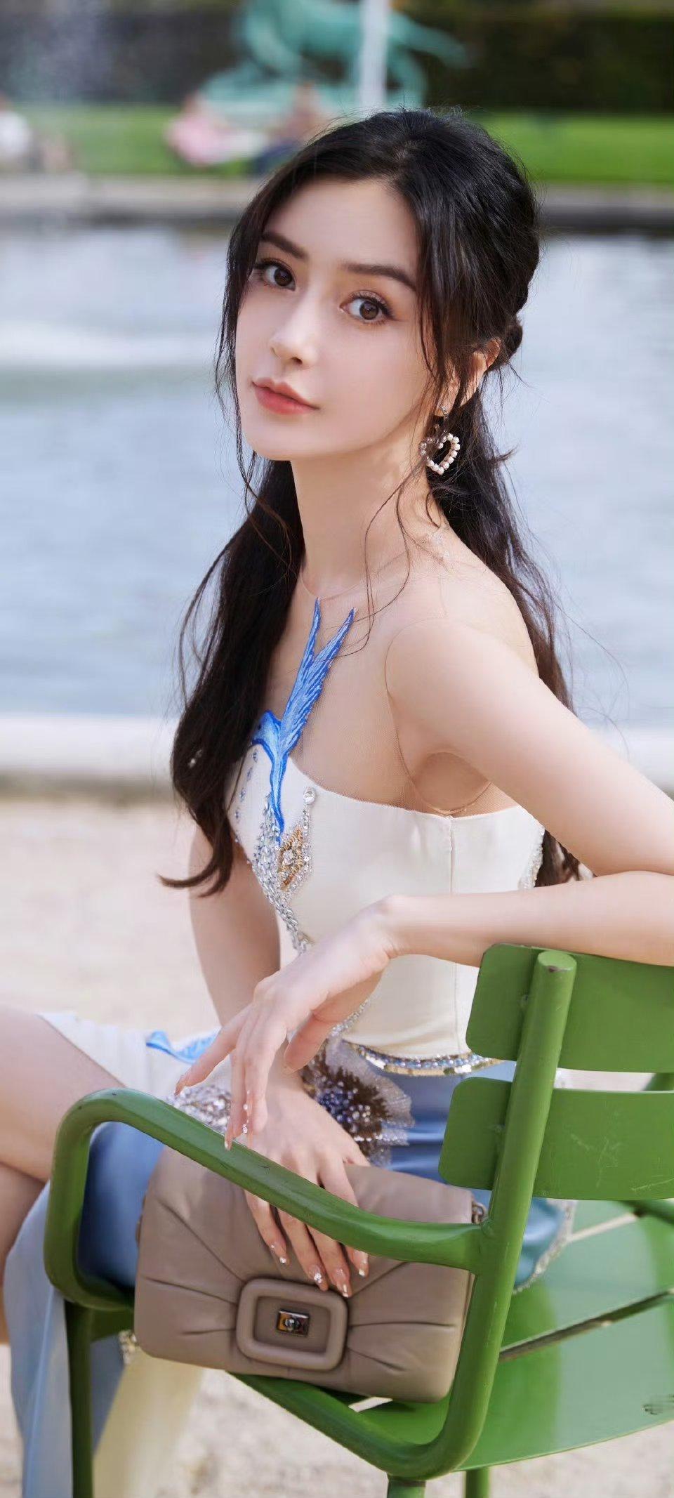 留几手曝Angelababy离婚后谈过男友杨颖～～angelababy
