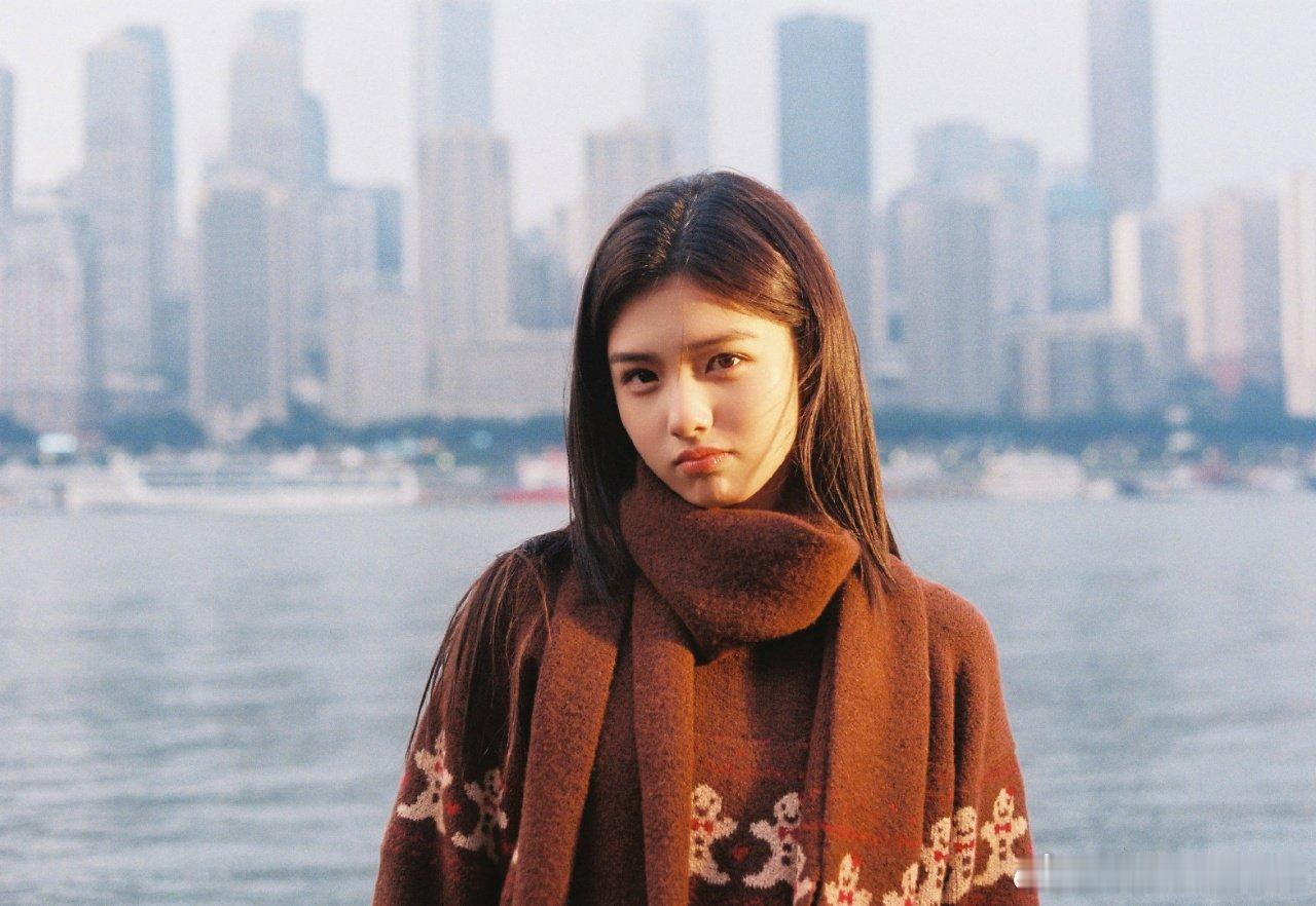 艾米不知道我的身材很曼妙谁懂啊！艾米探班时的回复太有梗了！“不知道我的身材