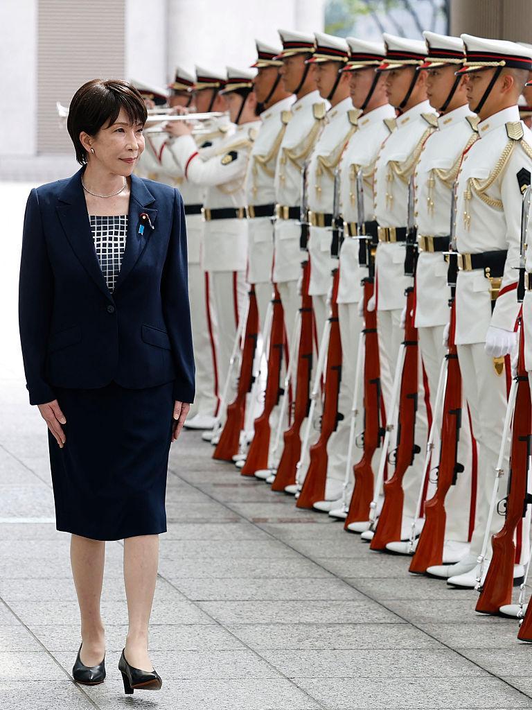 别以为中国军力碾压日本，就可以高枕无忧了！大错特错！比起1937年那个妄想蛇吞象