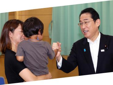 日本近期推出的儿童与育儿支援金政策被误称为单身税，引发广泛讨论。该政策并非针对单