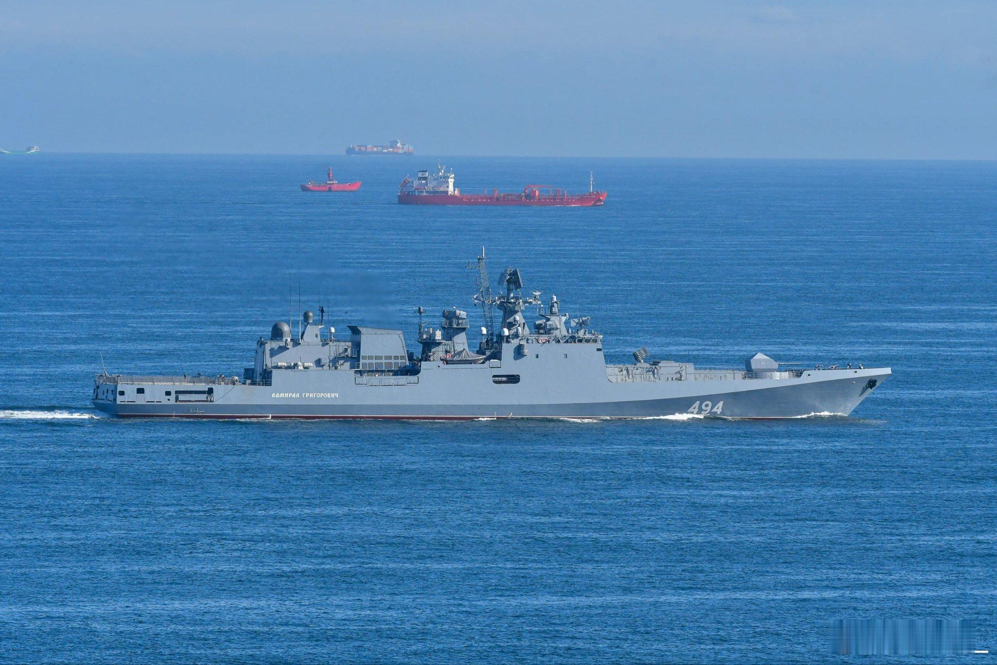 俄海军494“格里戈洛维奇海军上将”号护卫舰前几天经英吉利海峡南下后，正在大西洋