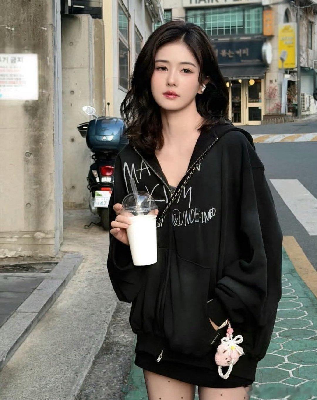 白鹿是不是刻意打扮的有点韩风？