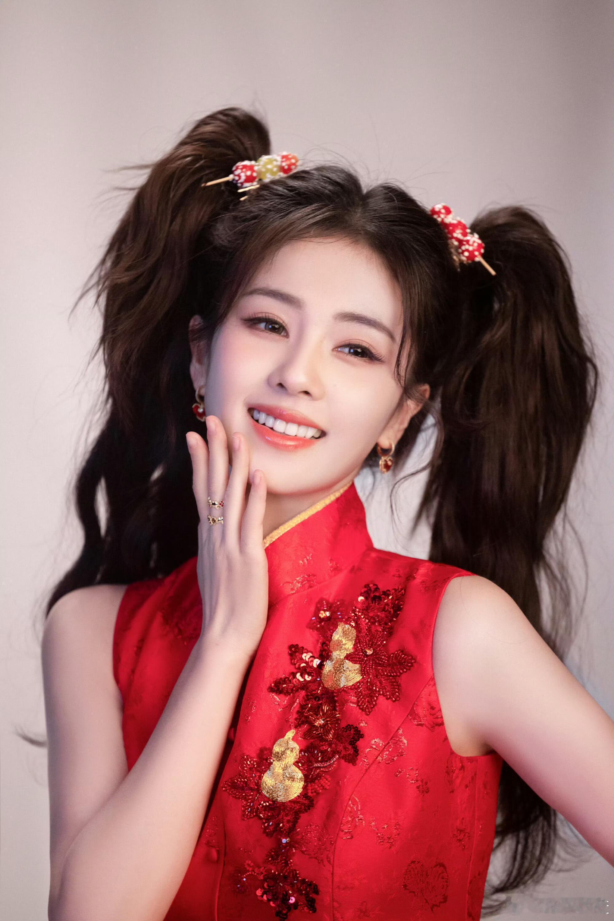 白鹿恭喜白鹿代言王者荣耀，美照来了期待白鹿｜