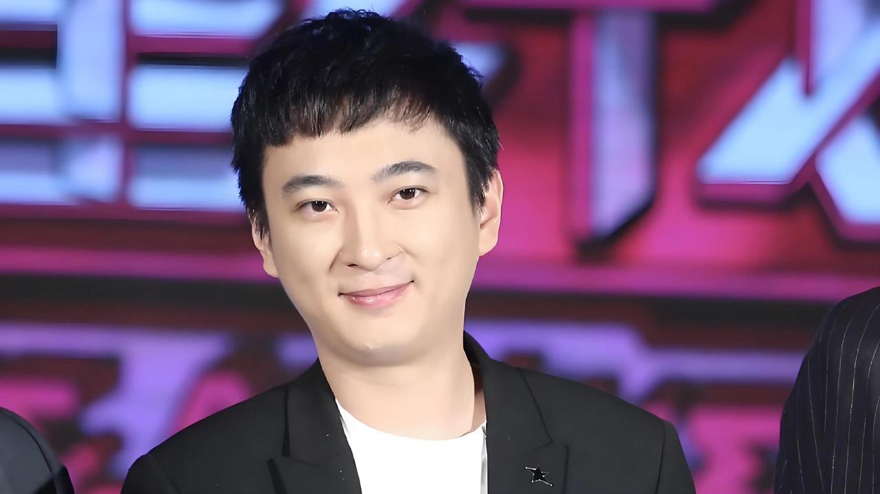 王思聪大概率不会再回国了，不是因为他欠了20亿，也不是王健林卖掉了48座万达，而