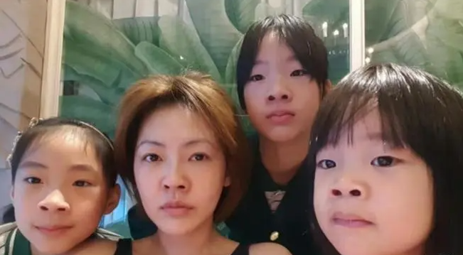 小s的女儿们的颜值变化太大了吧