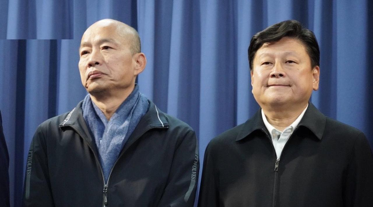 傅崑萁简短回应韩国瑜，倒显得更有格局台"立法院"昨日总预算第三轮朝野协商，国