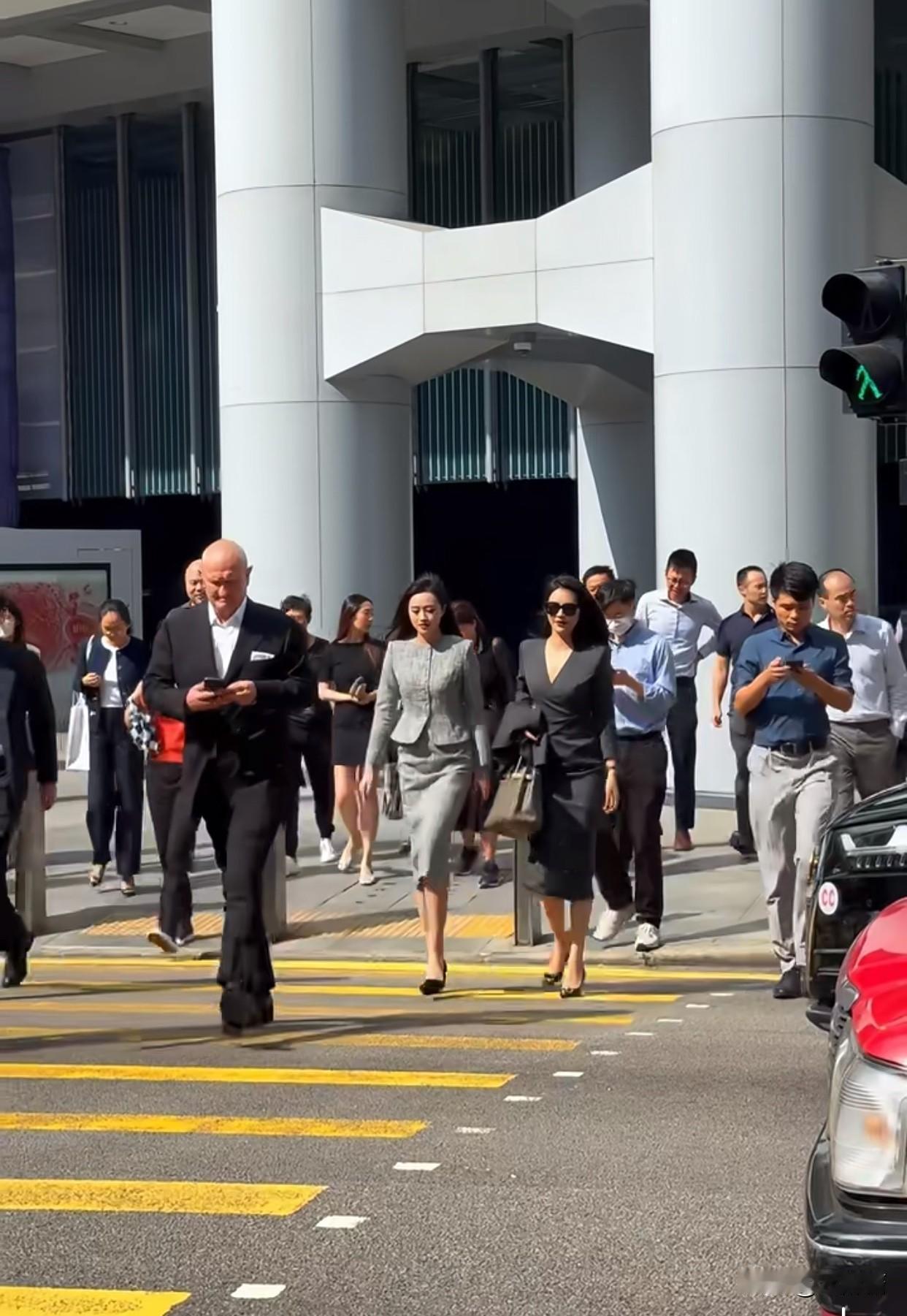 香港年轻人的现状，跟我们内地有什么区别？有些现象还是比较相似的。一、香港人普