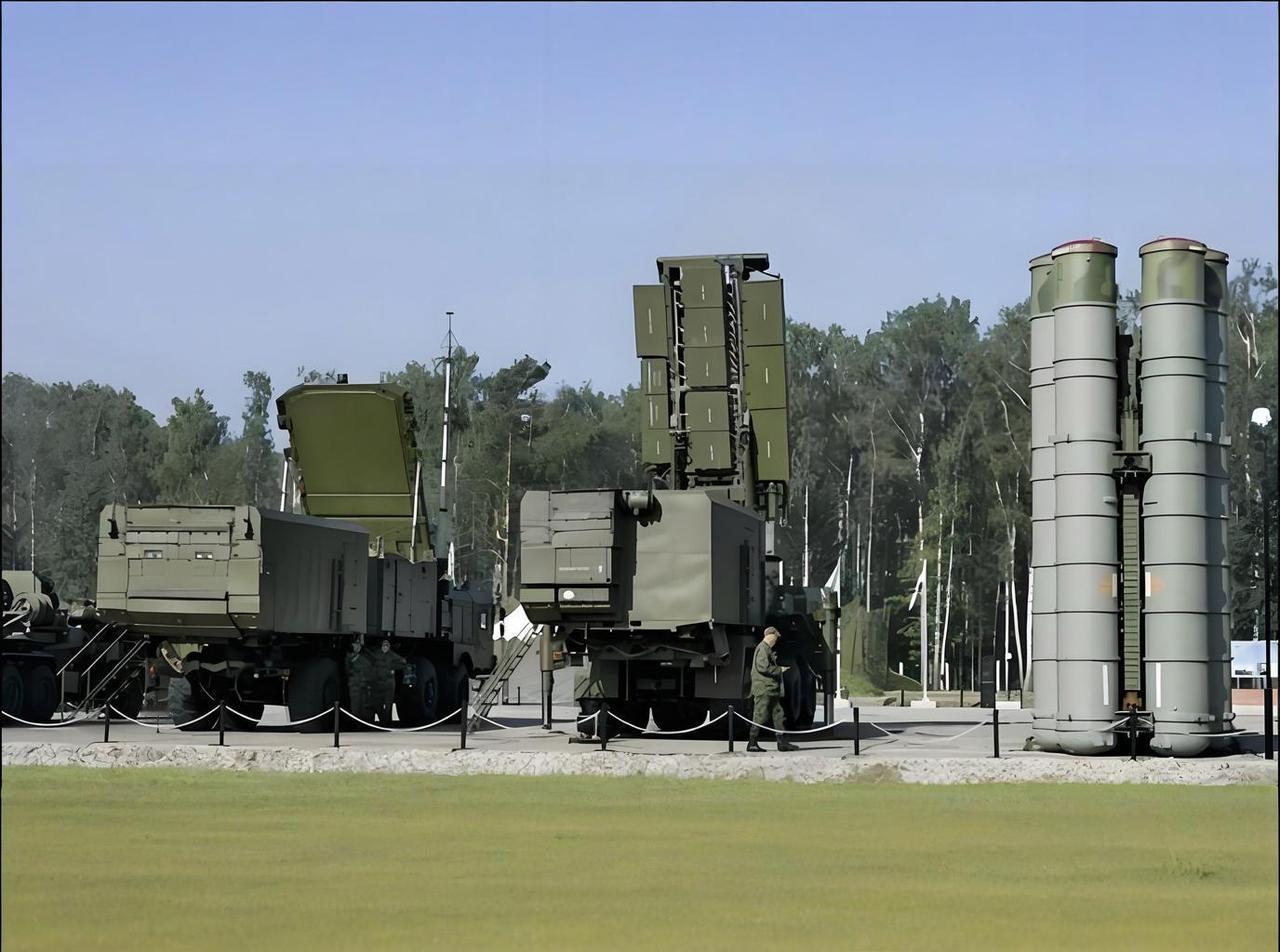 110亿美元对台军售落地台海局势再添变数2025年12月24日上午，国台