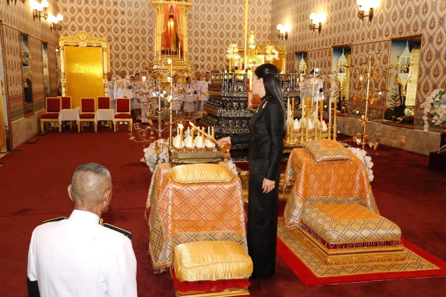 王室王室泰国王室镇宅2025年10月28日，镇宅专场祭祀红唇姐。​​