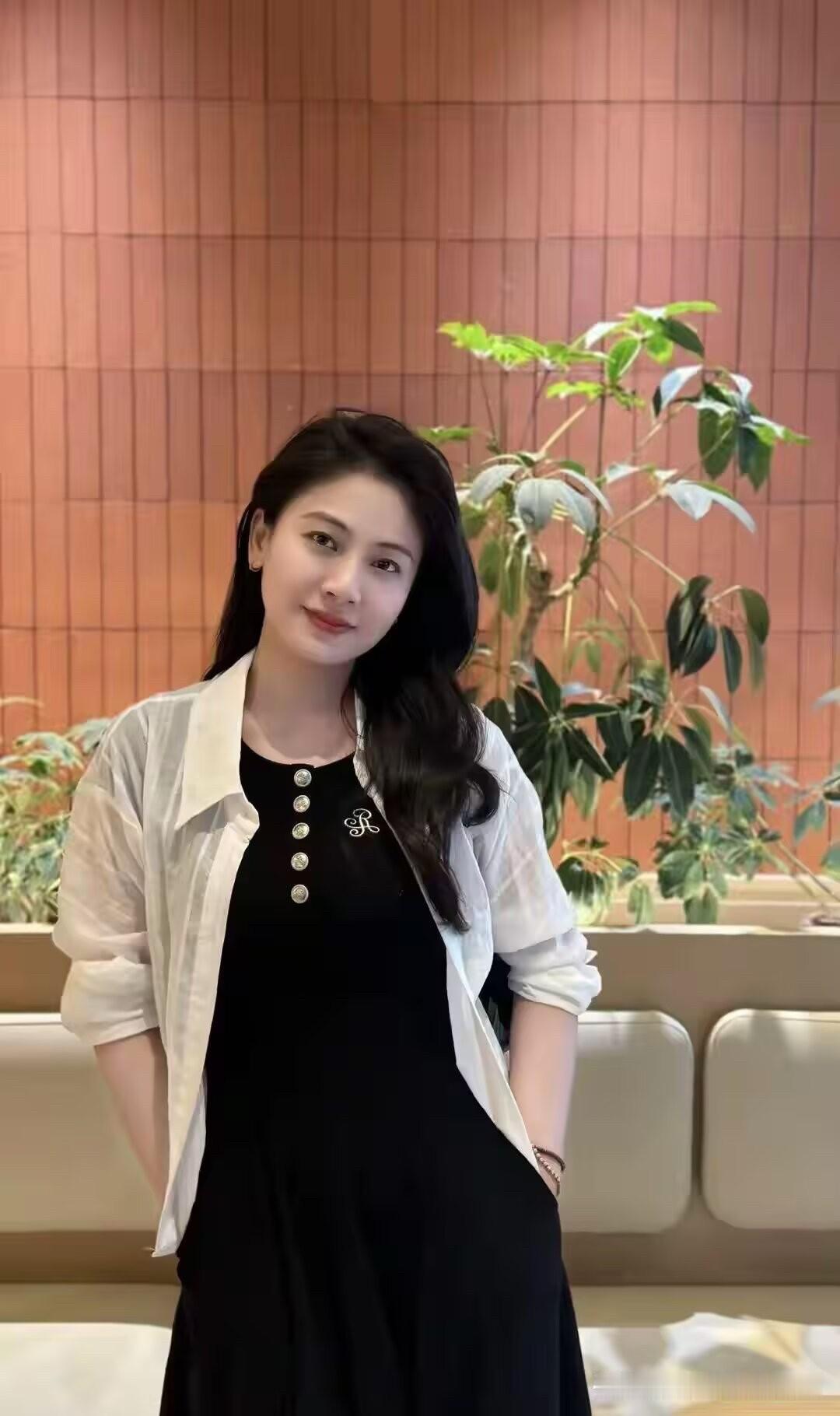 东莞总厂学习的时候度日如年，以为回来老家分厂这边后日子更是度日如年。整个公司都没