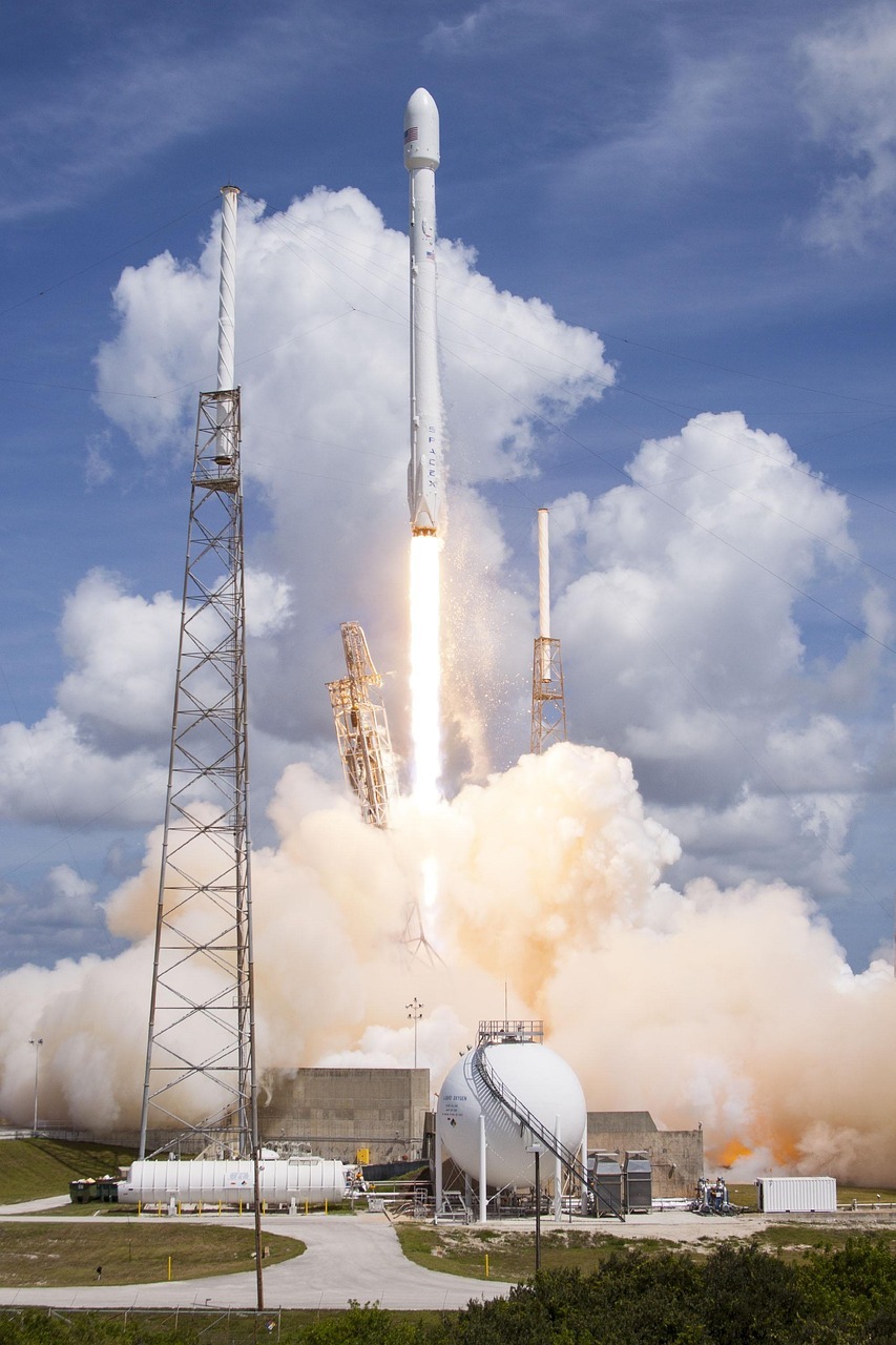 每股135美元，6月12日挂牌，SpaceX这1.77万亿估值，市销率已超90倍