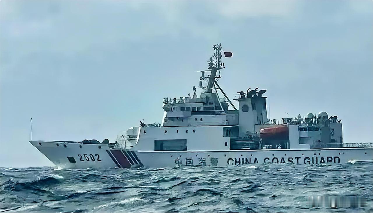 我海警2304、2502船今天在绿岛东南60海里处执法巡查，对台“巡护九号”广播