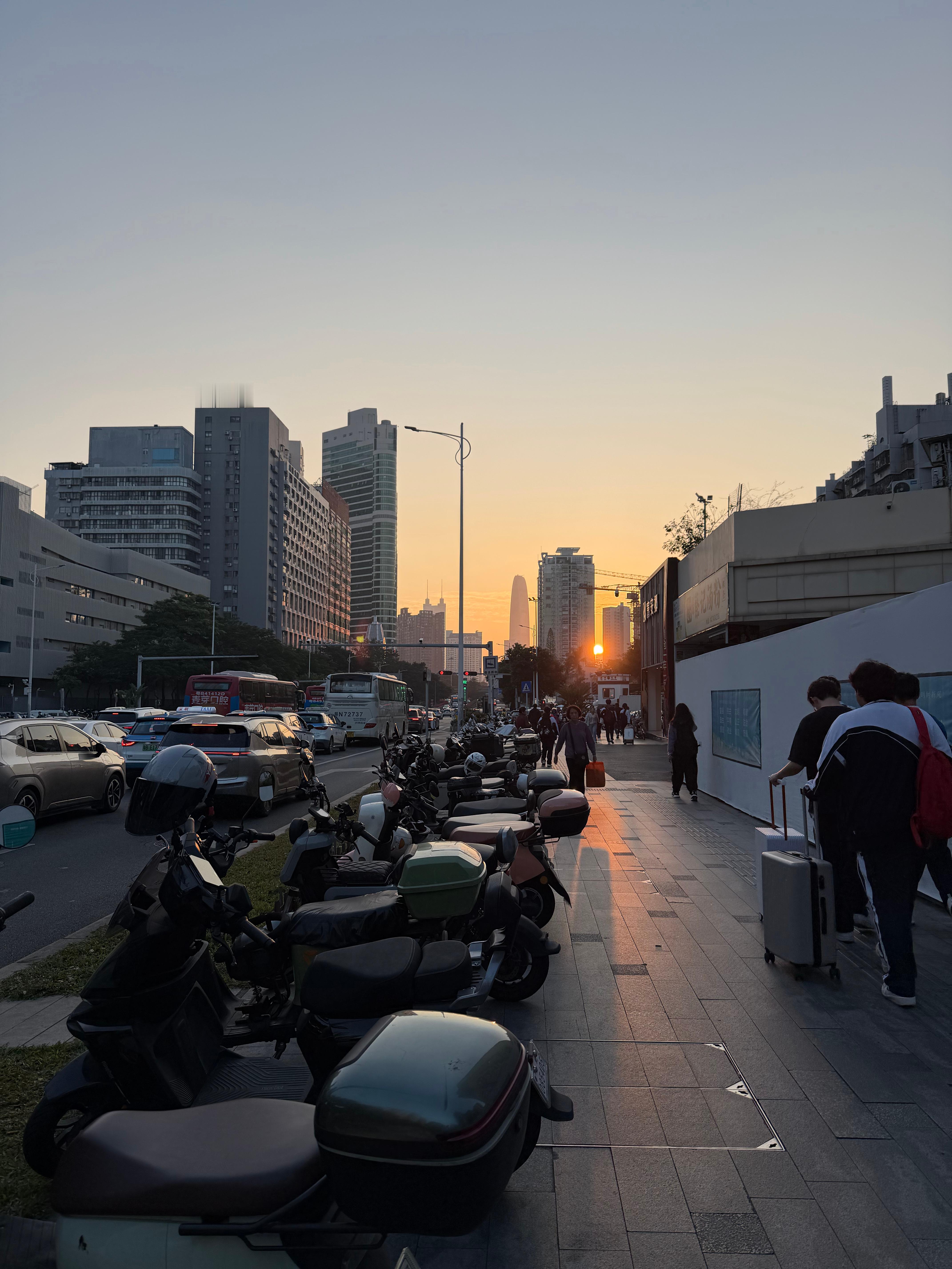 真美啊，深圳夕阳深圳·东门步行街(新园路)