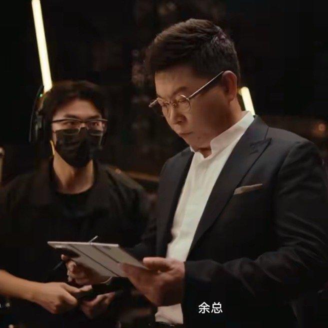 广告词：三折叠，能装笔。​​​