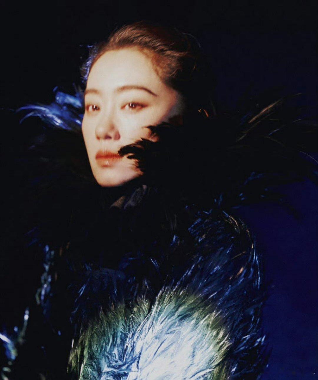张小斐VOGUE金九封面斐妈登封，太让人惊喜啦！这次拍摄，张小斐打破规则，展