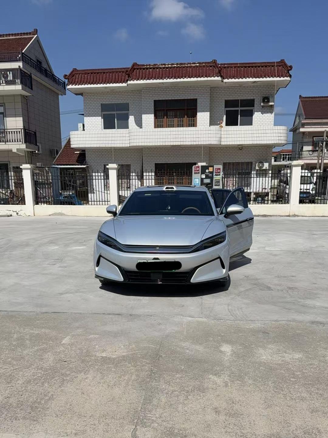 兄弟们，提汉LEV后驱旗舰型半年了，市区通勤、周末带家人近郊游都试过，今天纯自