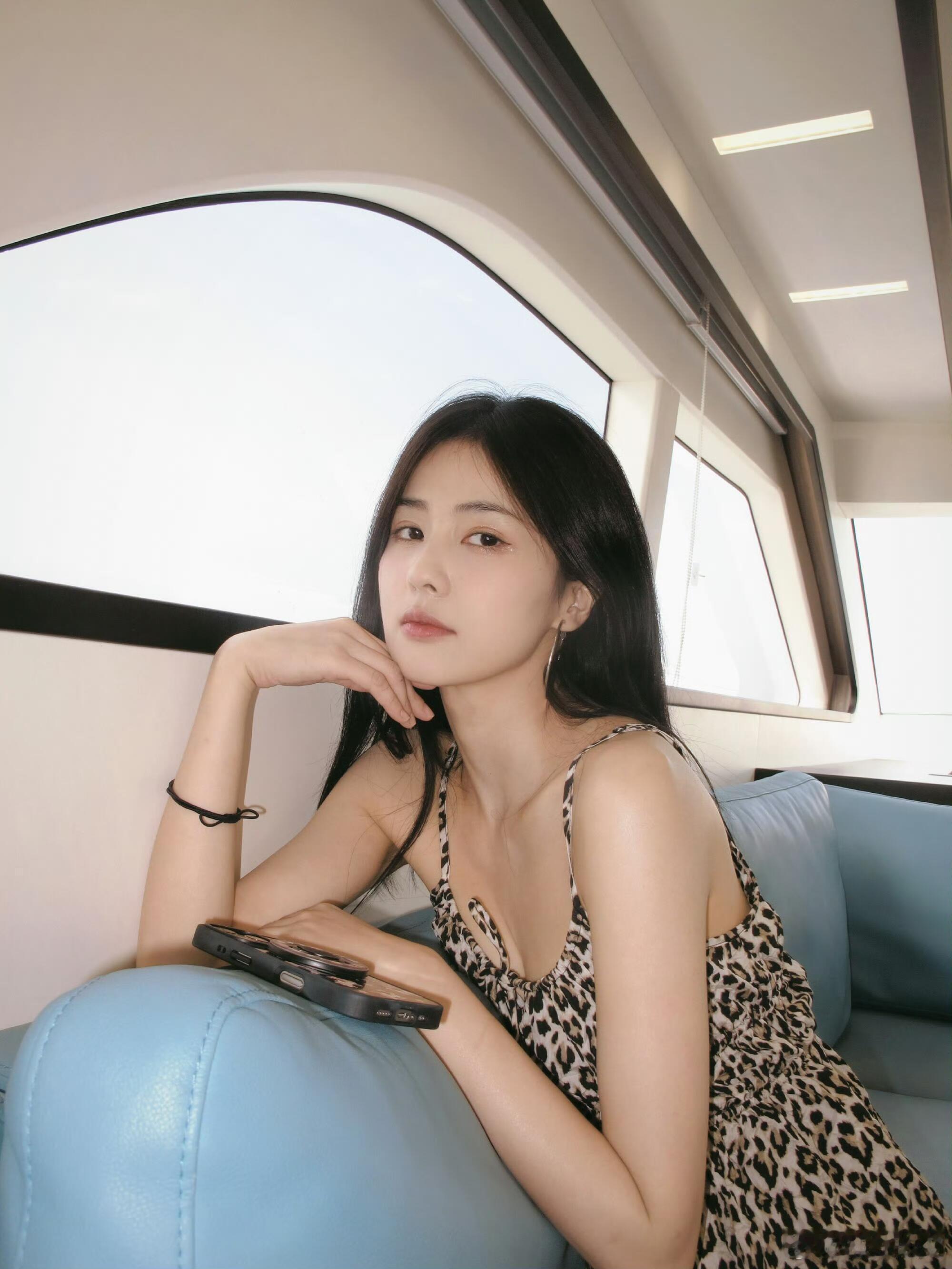 白鹿白鹿海边这组也太美啦好自由鲜活白鹿｜