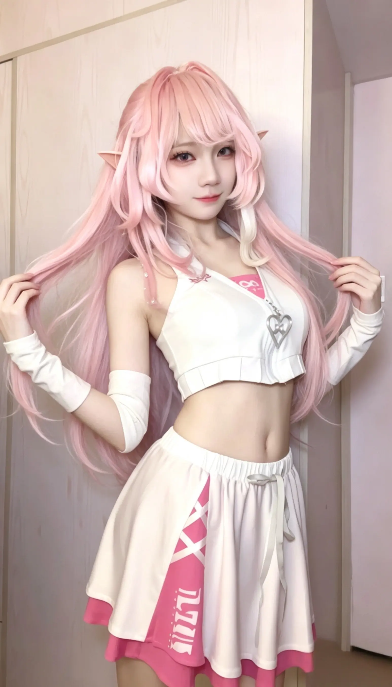 坐在沙发可以kisskiss💗。