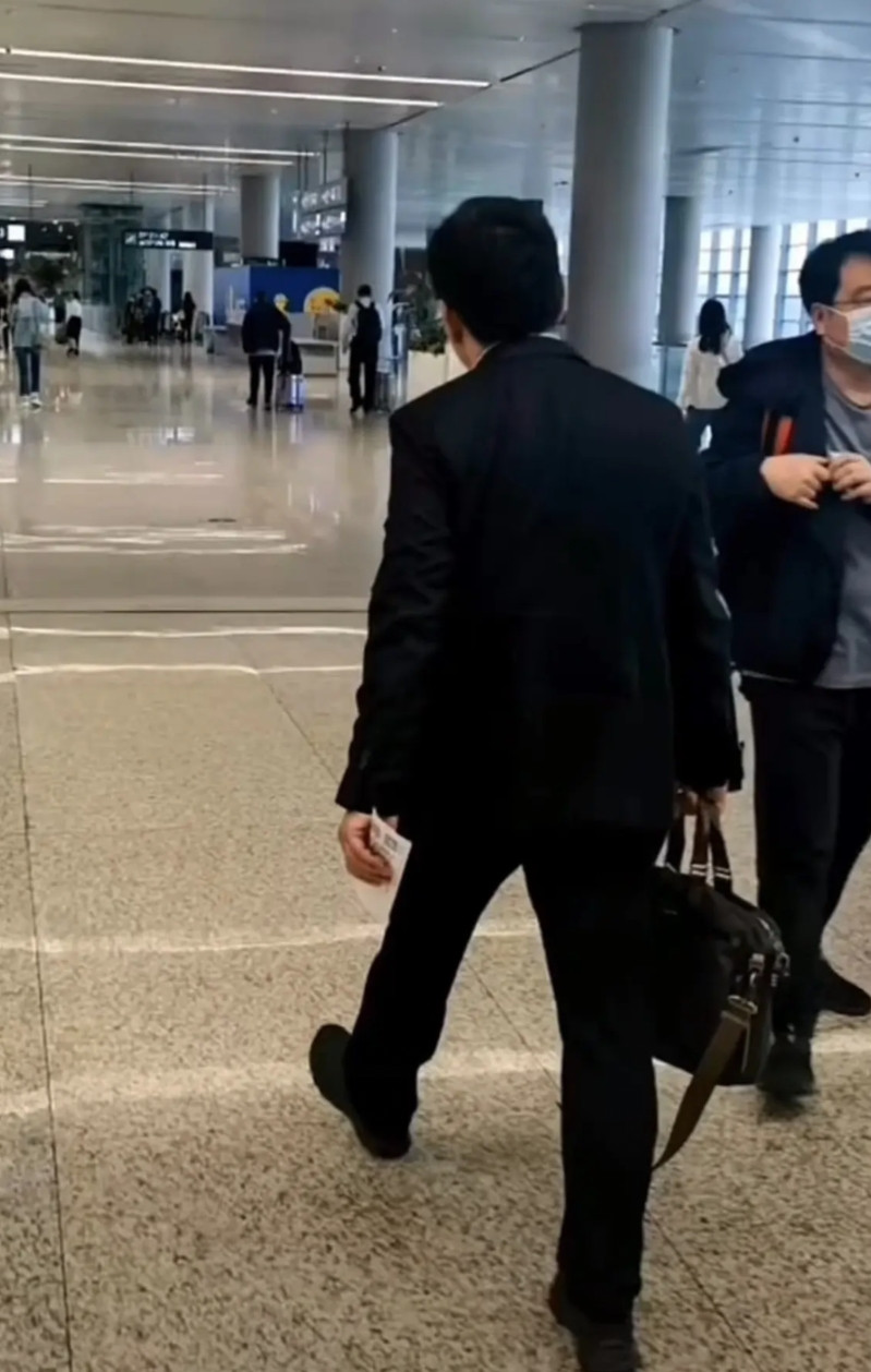 奇瑞董事长尹同跃曾经说过：建议余承东改名叫余成功。这似乎已经成为了业界公认，