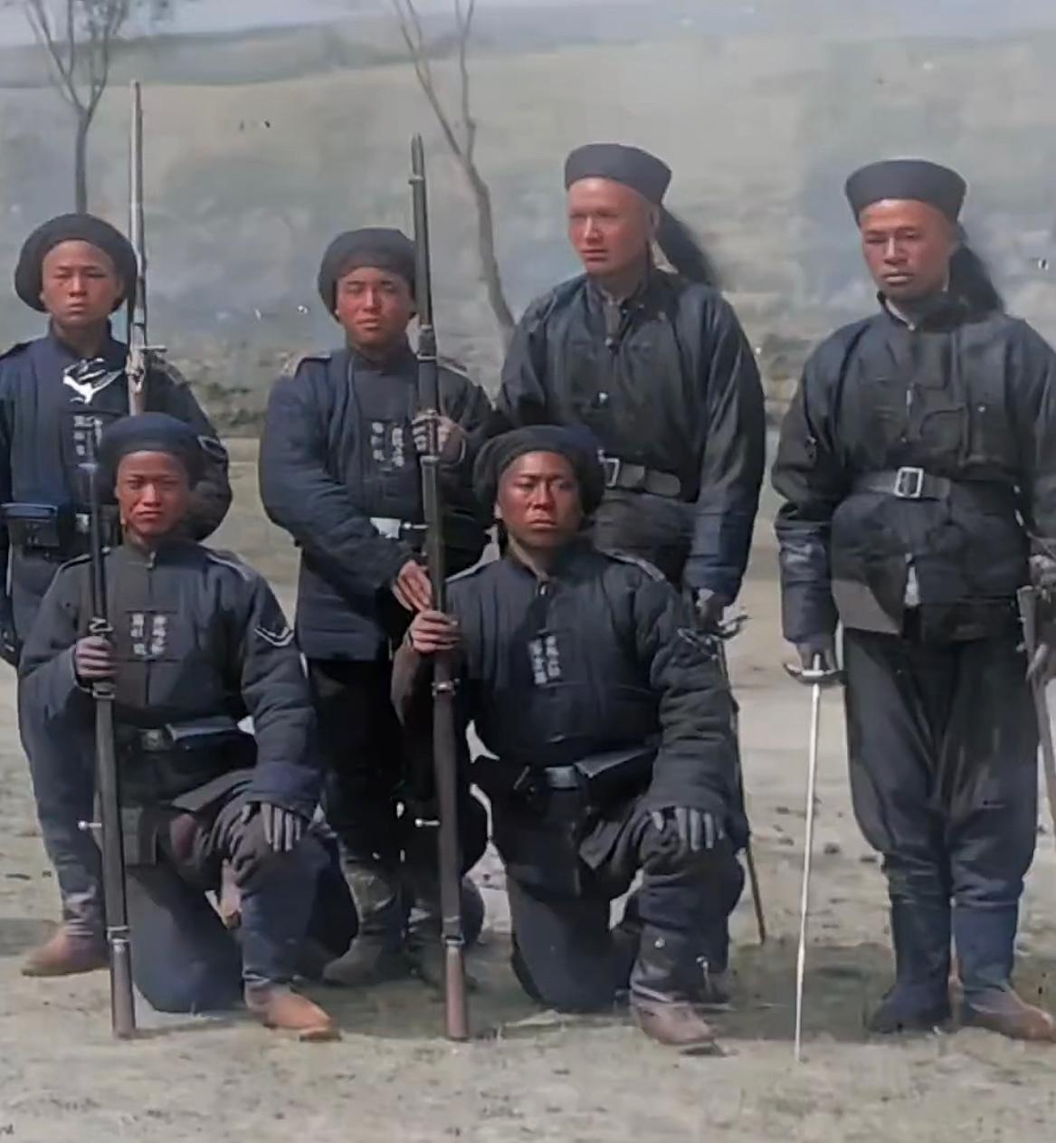 老照片：1875年跟随左宗棠收复新疆领土的湘军将士。致敬英雄们[赞]老照