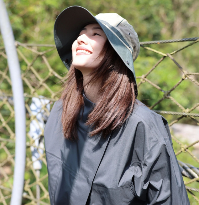 高圆圆海南旅游穿搭阳光有活力