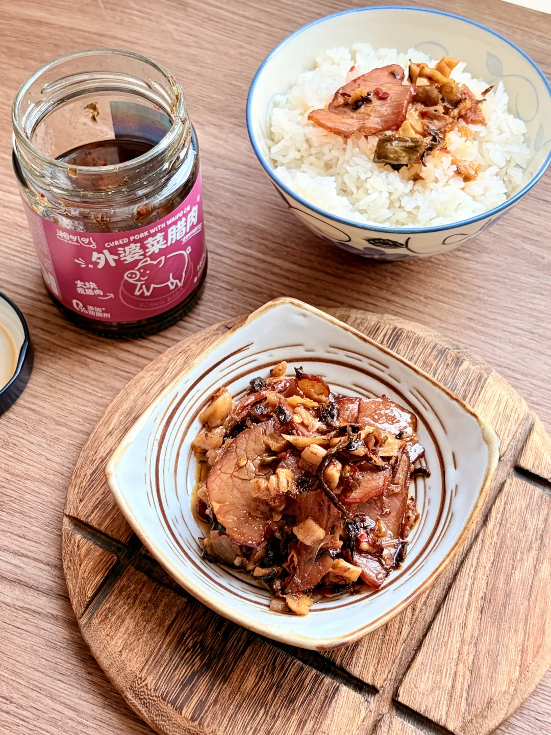 外婆菜腊肉拌米饭，午餐速食，心满意足