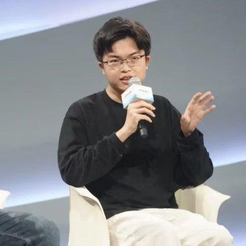 KimiK3发布第四天，余波还没消。外面有传K3是蒸馏模型的说法，OpenAI