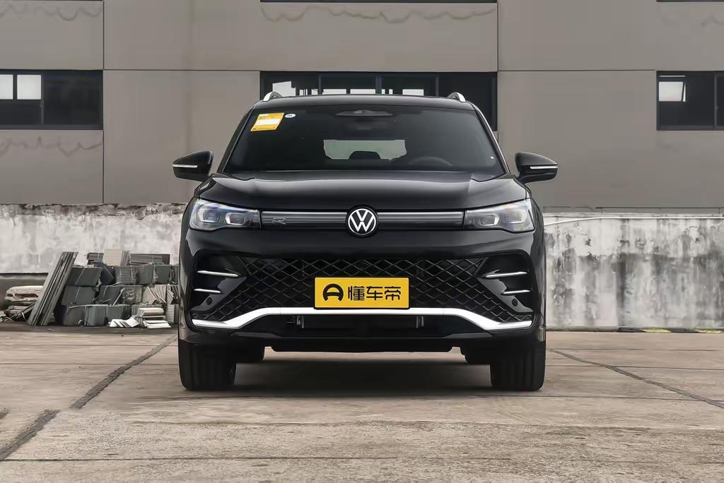 刚刷到途观L一口价12.68万起的消息，直接惊到我了！要知道它指导价18.68万