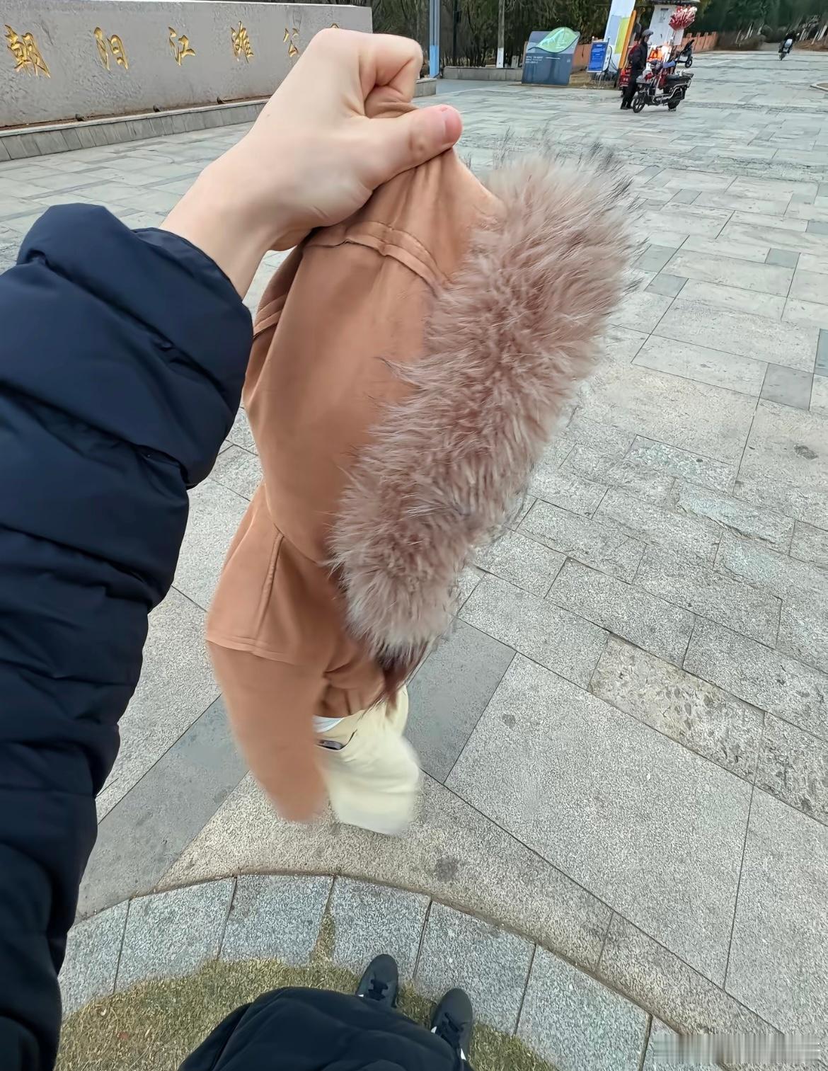 一想到每年都有你陪就好开心