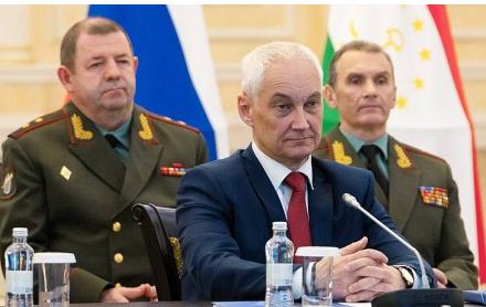 俄罗斯现在有点慌了，赶忙给中国打电话，要一颗“定心丸”吃。 当俄罗斯看见中国