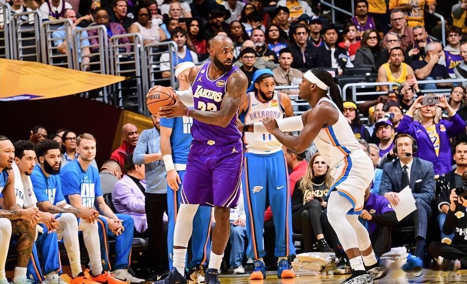 湖人这场根本赢不了！1，很少评论裁判，但本场确实太过逆天！湖人的挑战也好抱怨