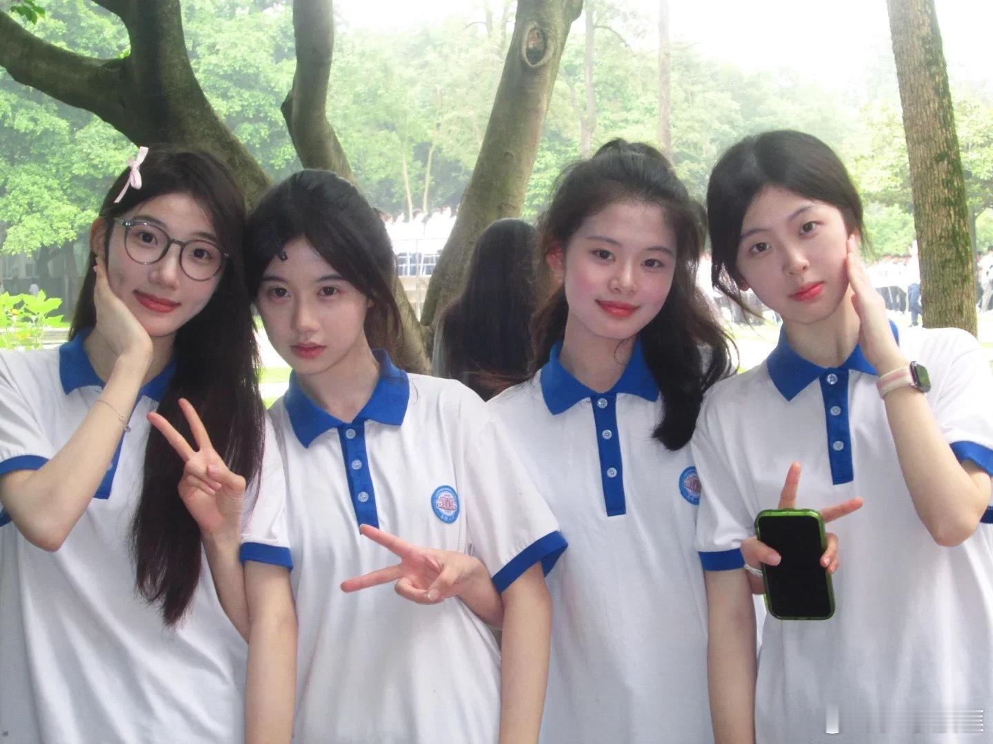 99%的散户，唯一能够获胜于这个市场的方法，就是择三五股良配。相守一生！！！这个