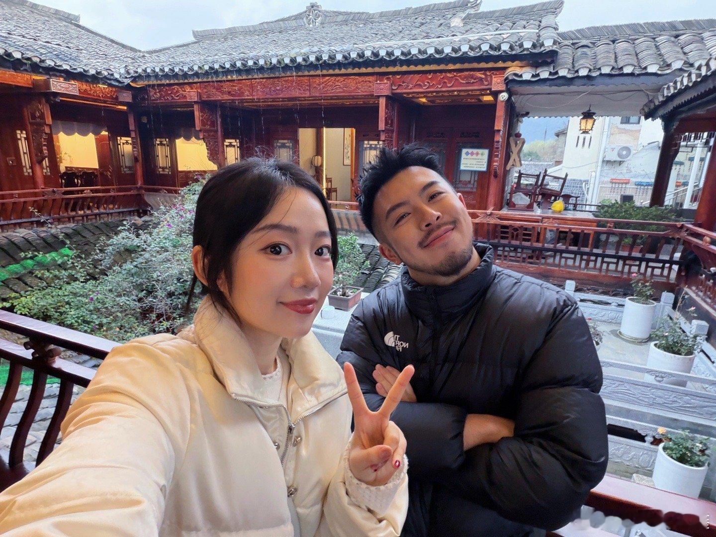 来贵阳跨年啦！姐妹们快来看看星星在贵阳的「早C晚A」生活实录！☀️第一站：青岩古