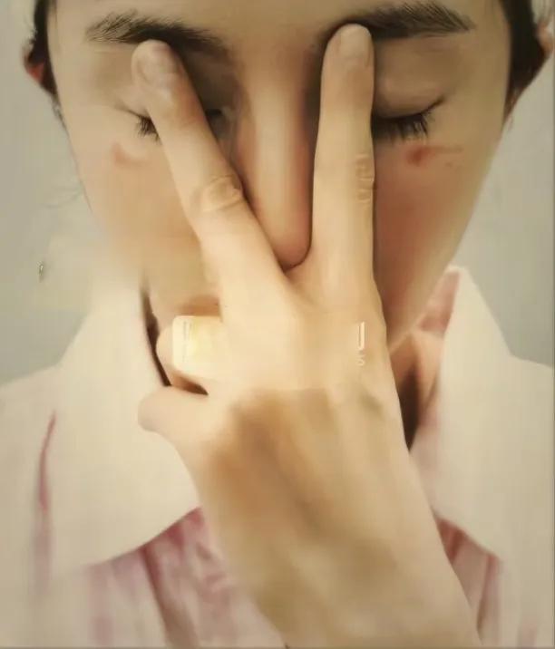 本想护肤变美，反倒烫伤脸颊！杨幂这事太警醒明明是为了保养皮肤、留住美貌，偏偏把