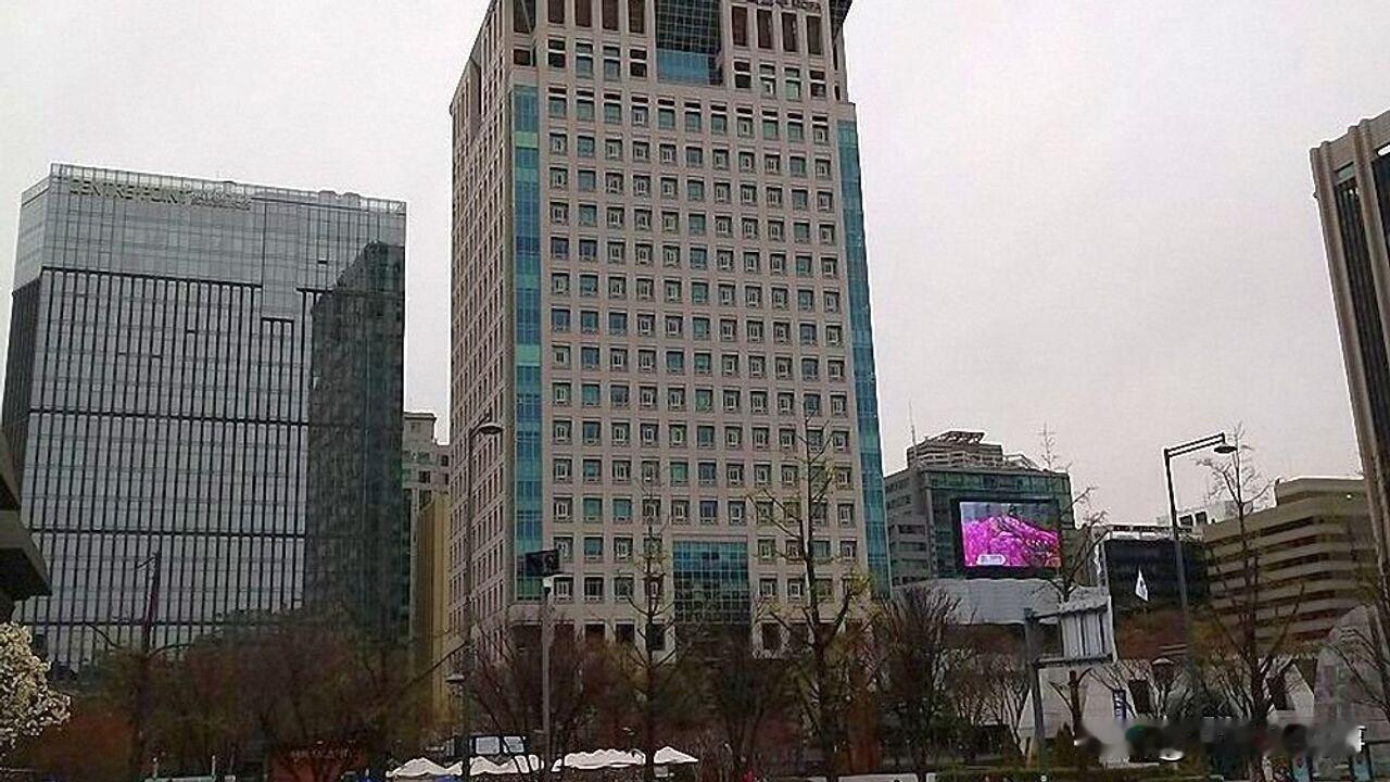 韩国胆大，首次公开指责美国？没看错，韩国外长直接抱怨，现在的美国已经变了，不