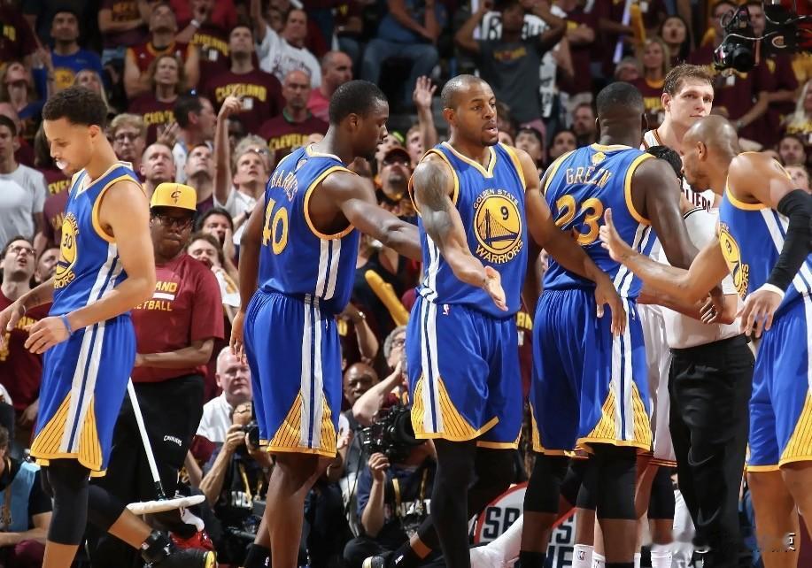 你们可能想不到，勇士一直都是靠防守赢得总冠军！！追梦格林——DPOY伊戈达