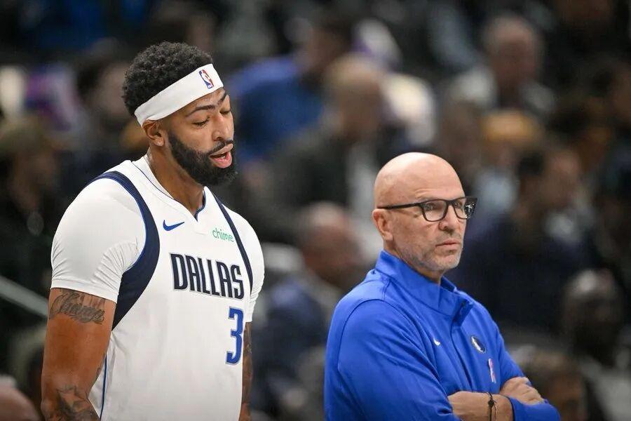 浓眉哥的行情不妙啊NBA名记Shams认为，独行侠如果交易浓眉哥，得到的回报可