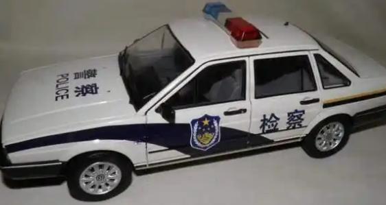 2001年1月31日，大连发生建市百年规模最大假警察绑架案，商界老板谷某在酒店停